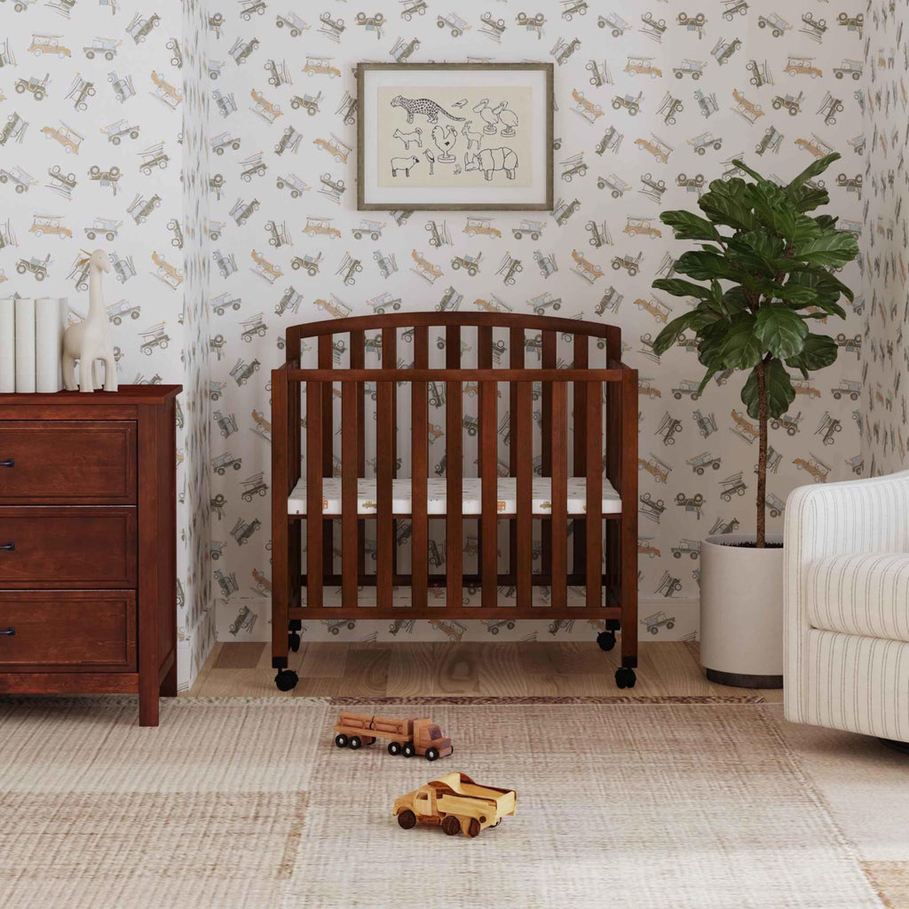 Espresso 3-in-1 Convertible Mini Crib Q8111
